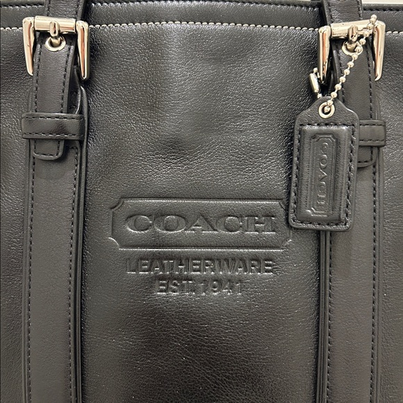 Coach (EUC) Hamptons Black Leather Tote Bag - Picture 4 of 13